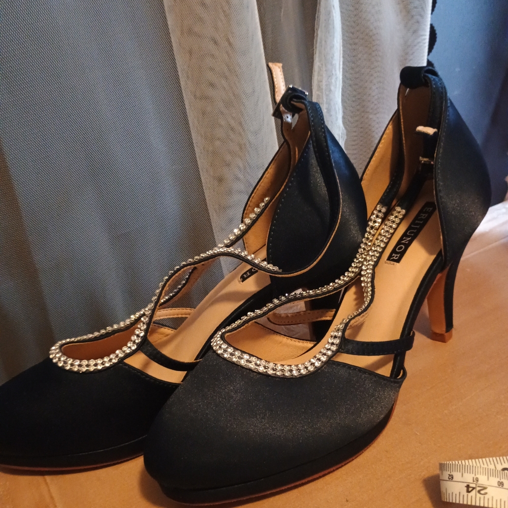 NWOB Erijunor Navy Blue Size 8.5 Wedding Shoes